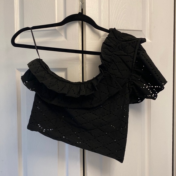 Zara Tops - Zara Crop Top